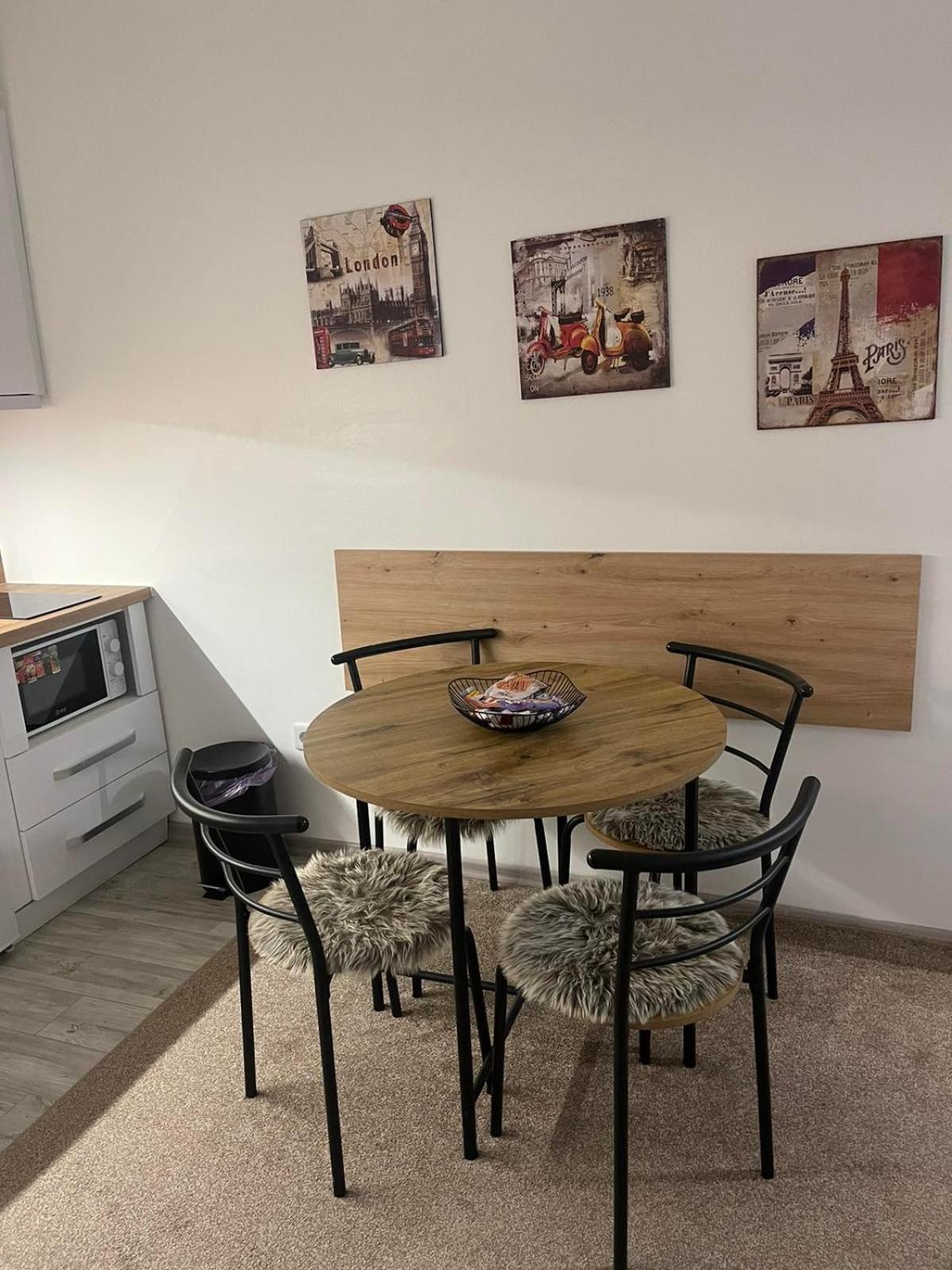 Lily Apartmani SJJ Buitenkant foto